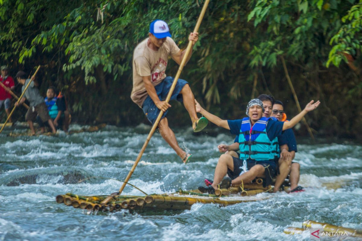 Tempat Wisata di Kalimantan Selatan